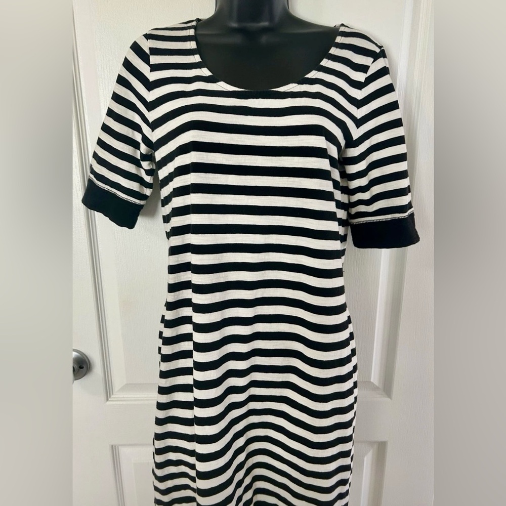 Banana Republic Black and White Striped Dress size M
